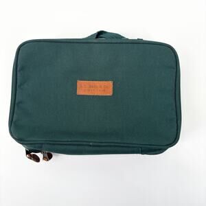 G.H. Bass & Co. Travel Case – Vintage 1970s Green‎ Toiletry Bag, 11"x7"x3"